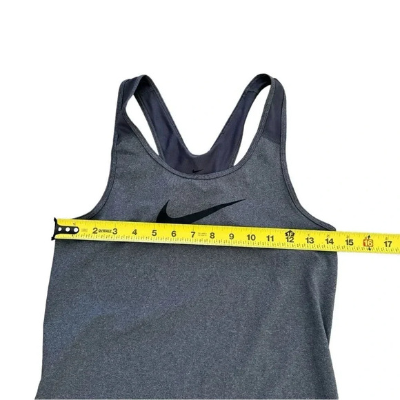 Nike Dri-Fit Grey Tank Top Sport Tee Sleeveless Gym Running Logo Size M - Picture 6 of 9